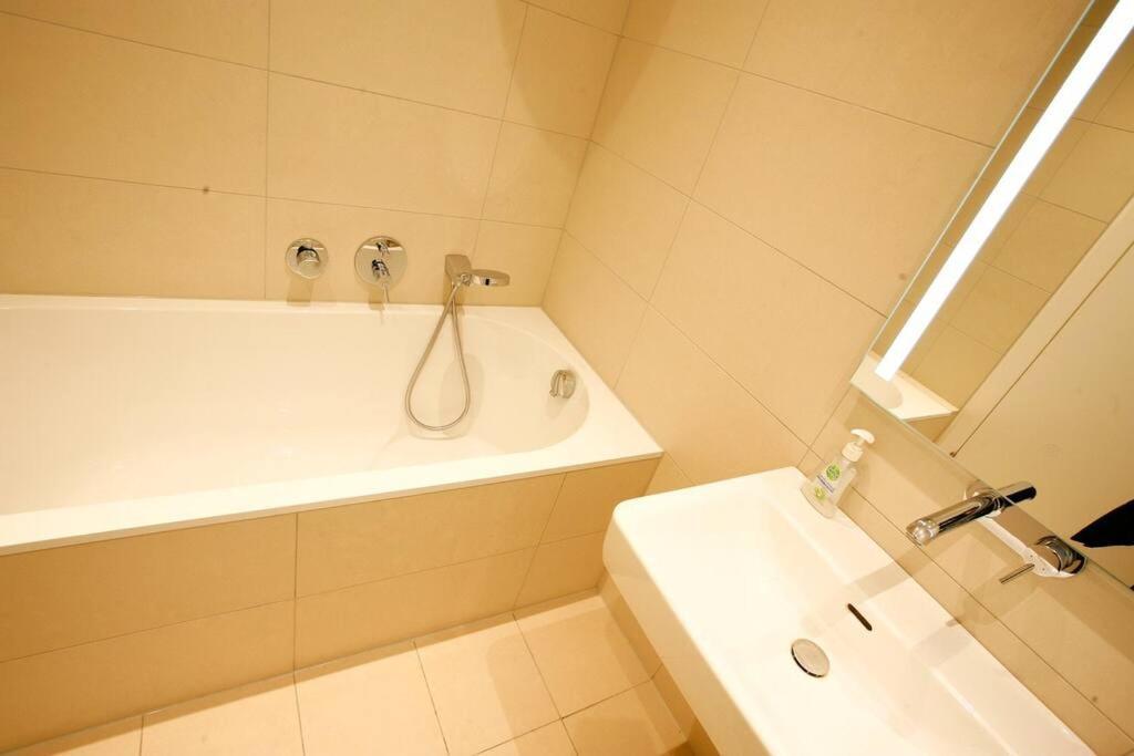 Top Central Apartment On Karlsplatz Wien Eksteriør bilde
